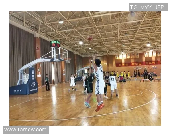 成都网球队的崛起之路:从默默无闻到总决赛的辉煌历程 成都网球队的崛起之路:从默默无闻到总决赛的辉煌历程